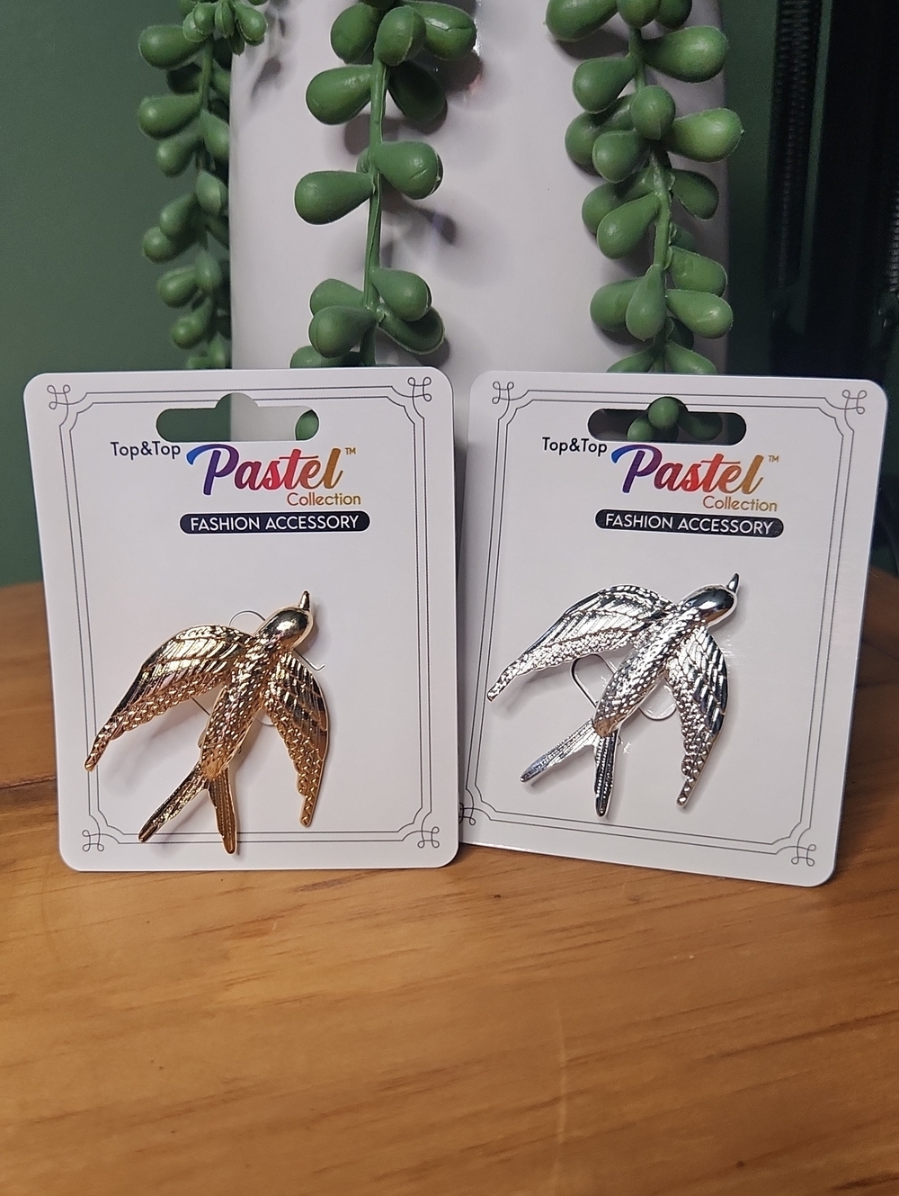 Bird Brooch🕊PRICE IS FOR 1🕊PICK GOLD OR SILVER TONE